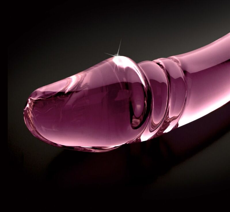 Icicles No.55 – détail macro embout nervuré lisse en verre rose stimulation point G borosilicate body-safe