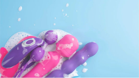 Comment nettoyer son sextoy correctement (sans abîmer le matériau)