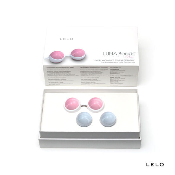 Coffret blanc LELO ouvert contenant boules de geisha rose et bleu 