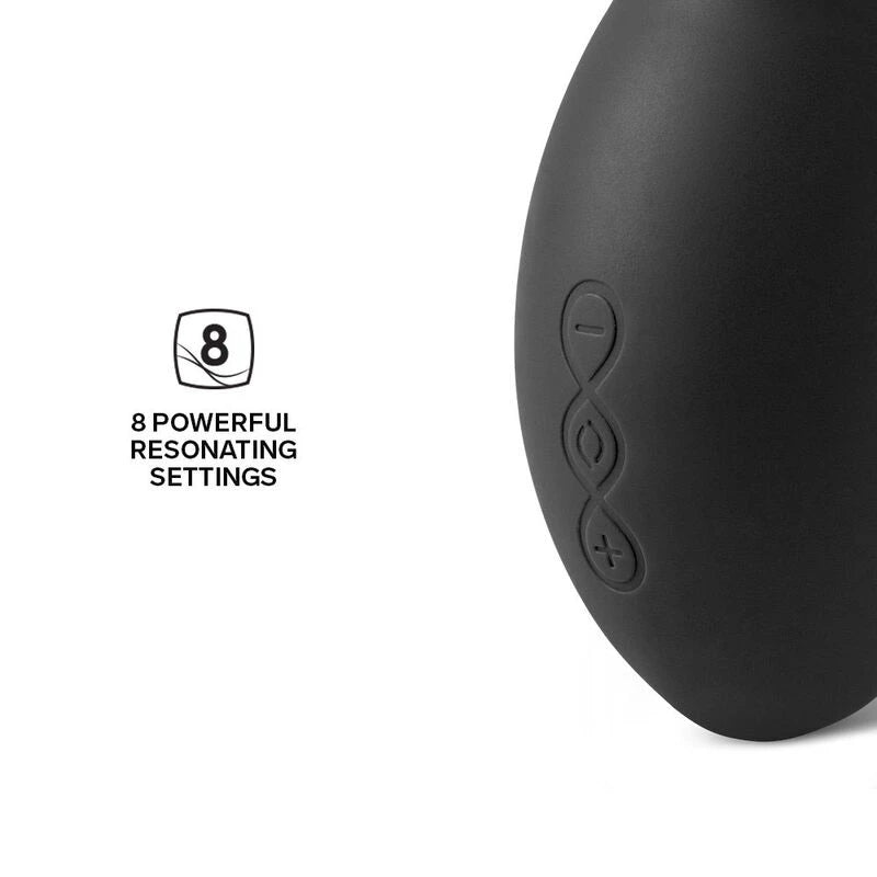 Lelo sona cruise 2 en gros plan sur les boutons de contrôle avec 8 programmes